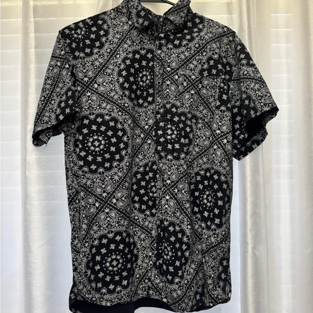 Black and White Patterned Men's Shirt